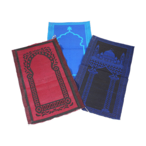 Assorted Woven Plastic Rug: Small (1.1lbs)