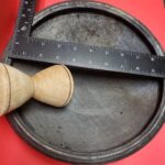 AFRICAN HANDMADE CLAY EARTHENWARE POT / APOTOYEWA / WOODEN GRINDER / ASANKA BOWL / MEDIUM SIZE /PILON EN BOIS/ PARFAIT POUR LE BROYAGE (25.0LBS)
